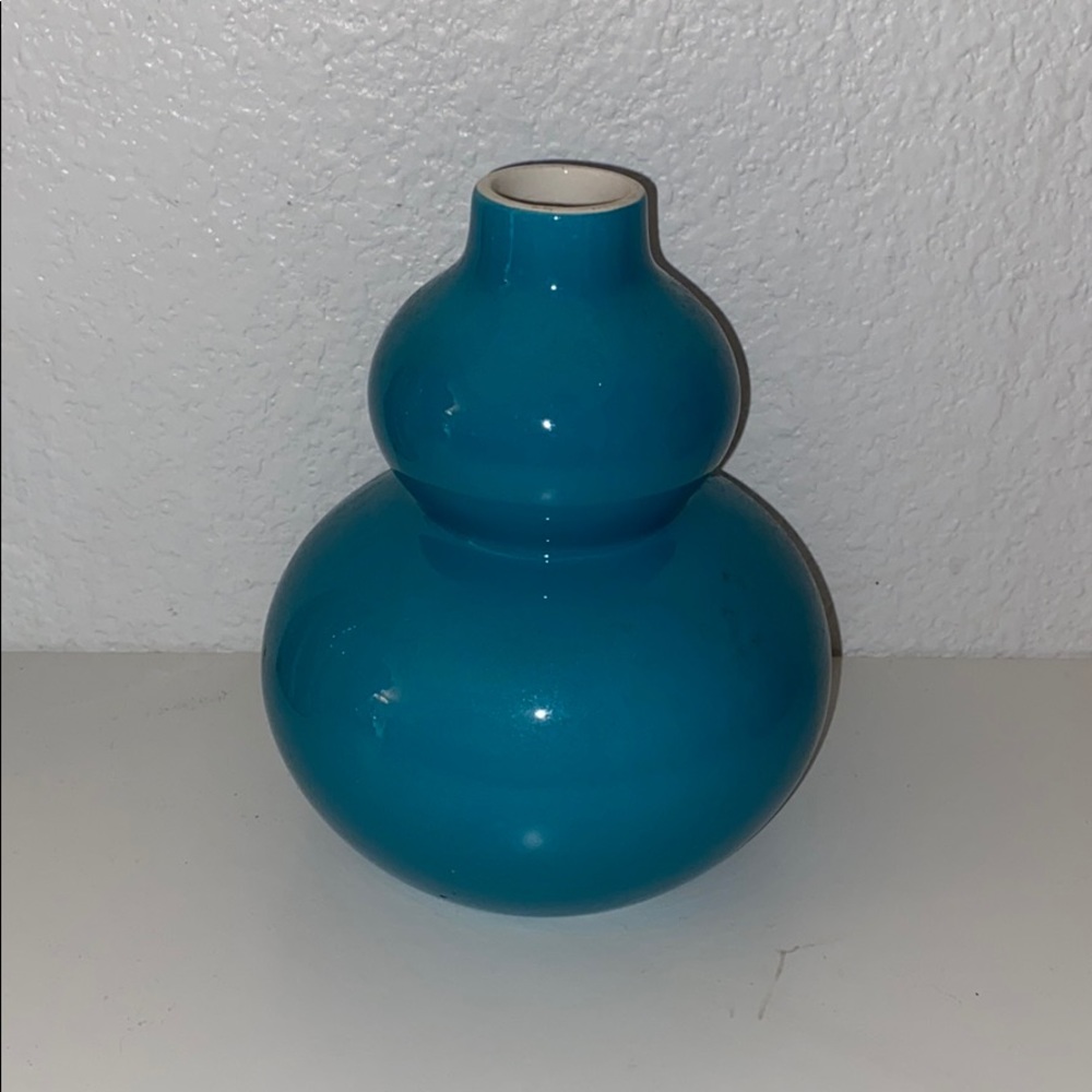 crate and barrel blue vase